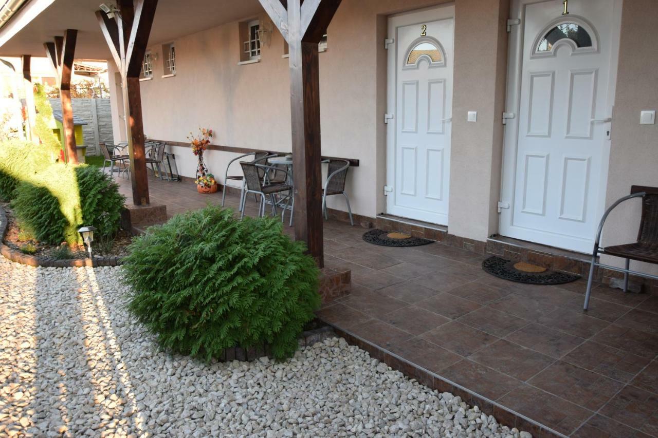 Belany Studios Veľký Meder Екстериор снимка